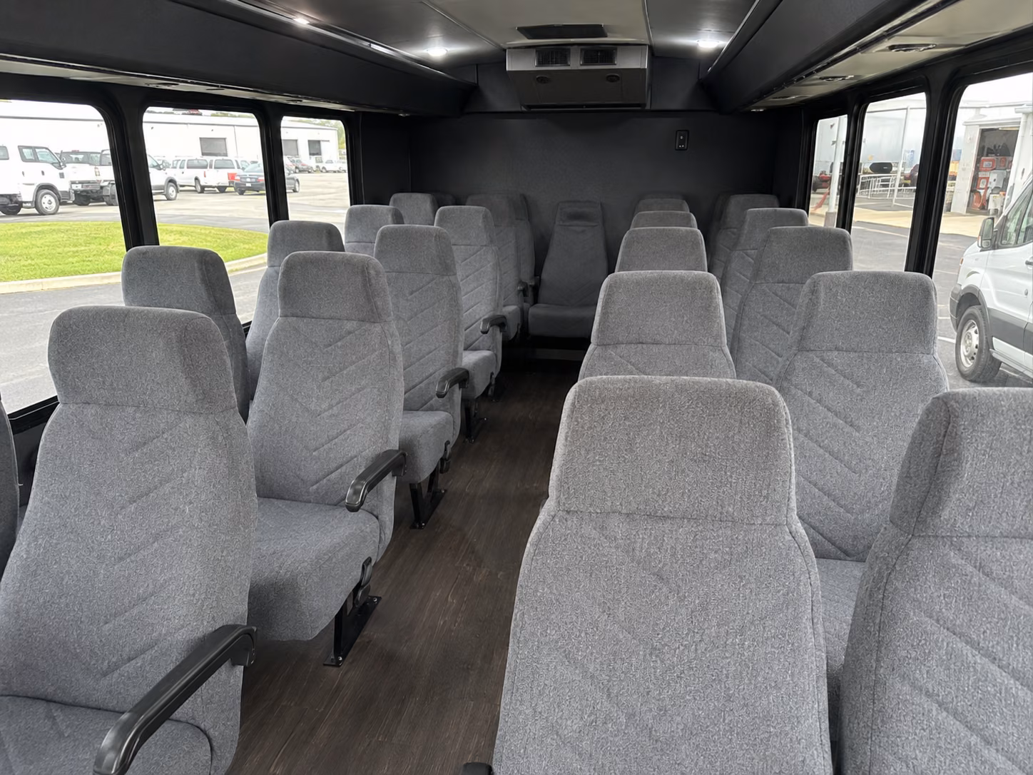 charter buses to daytona international speedway races