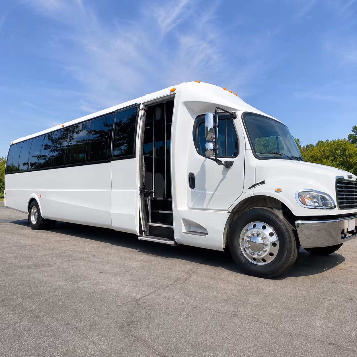 race weekend bus rentals for daytona international speedway events